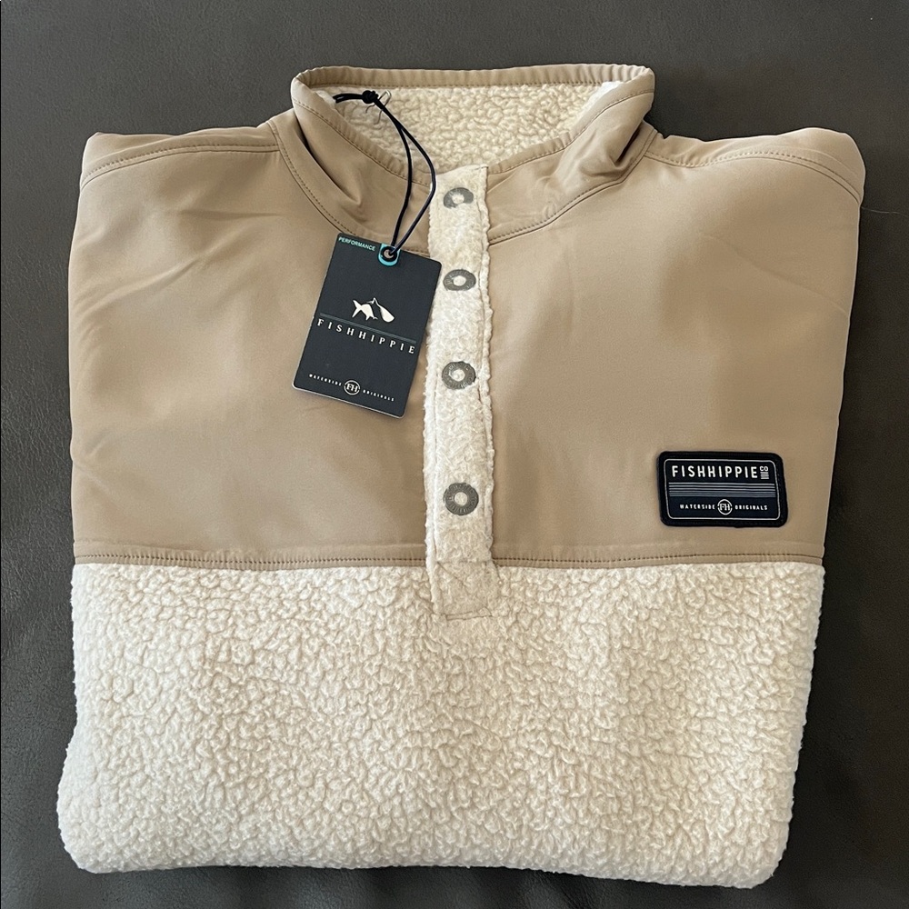 NWT FISHHIPPIE Fleece - Picture 2 of 3